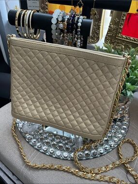 ✨Quilted Chain Shoulder/Crossbody  Bag ✨Preloved